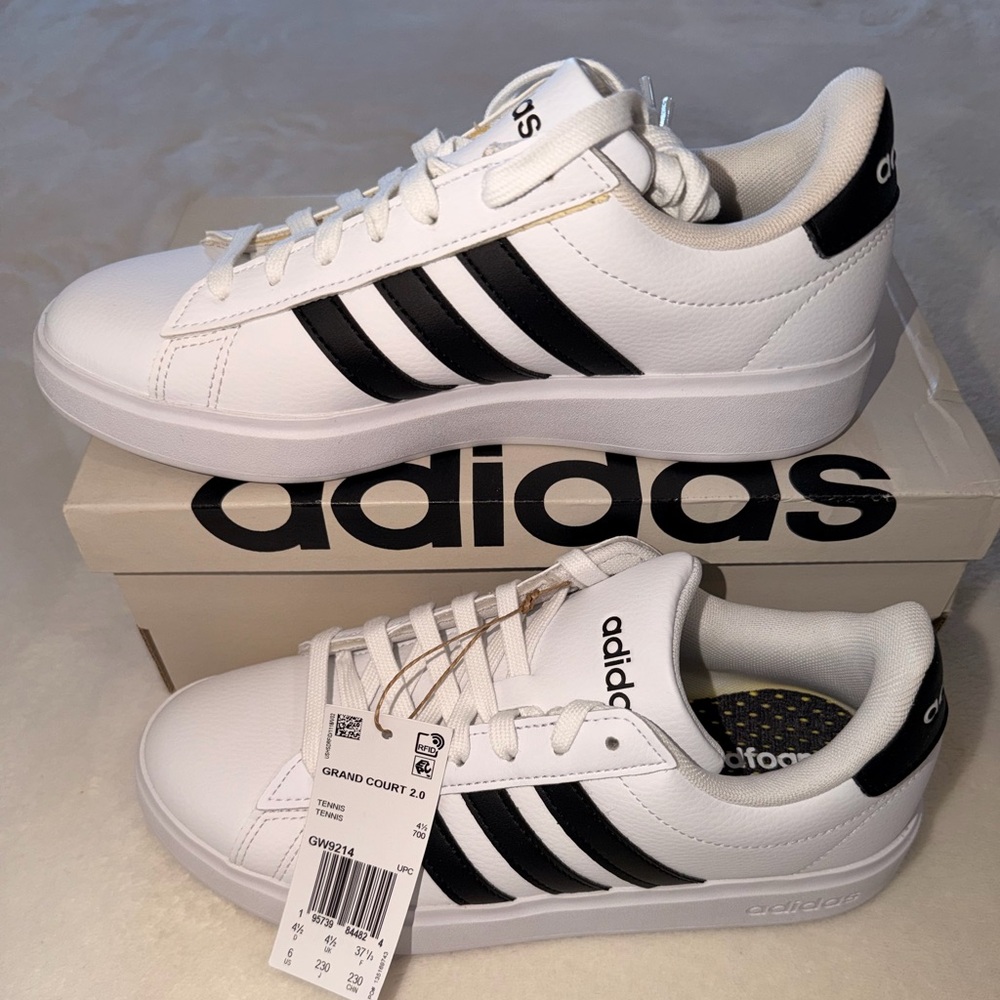 Adidas Grand Court 2.0 Sneakers White Black NWT Size 6